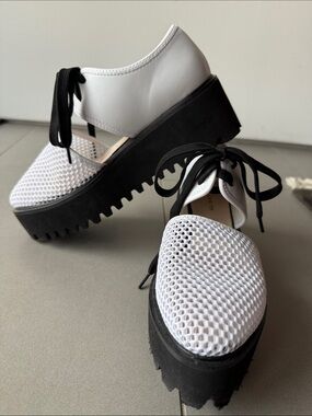 Black White Platform Lace-Up Women's Shoes by All Black